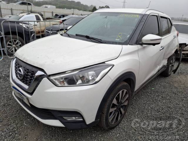 2018 NISSAN KICKS 