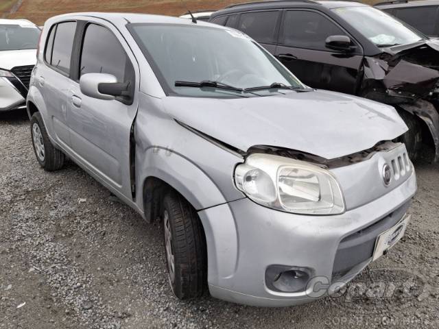 2015 FIAT UNO 