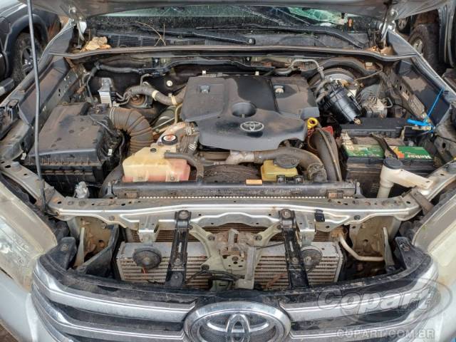 2017 TOYOTA HILUX CD 