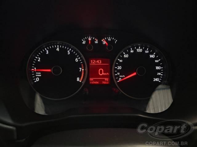 2015 VOLKSWAGEN SAVEIRO CE 