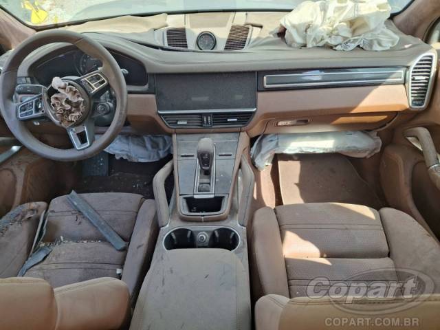 2019 PORSCHE CAYENNE 