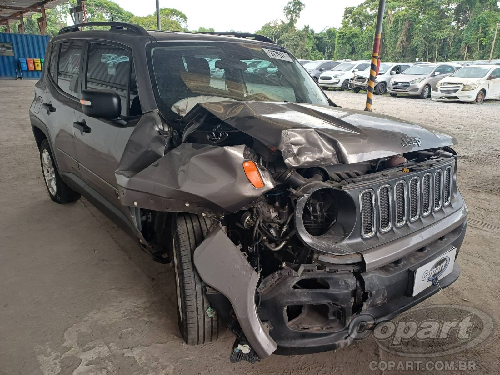 Veículo Jeep Renegade Jeep Renegade Sport 1.8 16V E.TorQ Evo 2018 Colisão Média Monta 2018 em leilão
