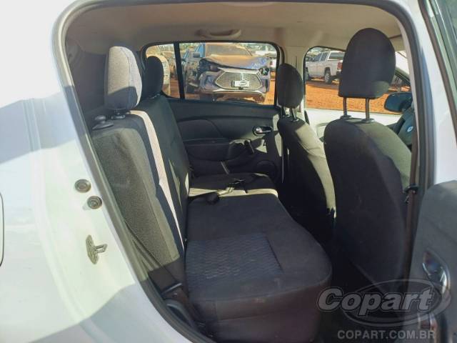 2015 RENAULT SANDERO 