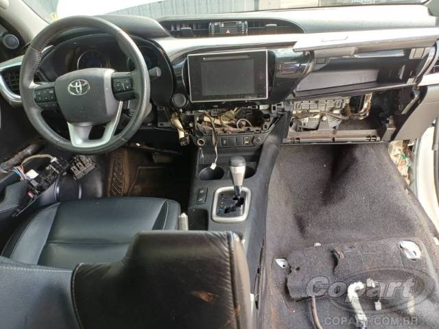 2017 TOYOTA HILUX CD 