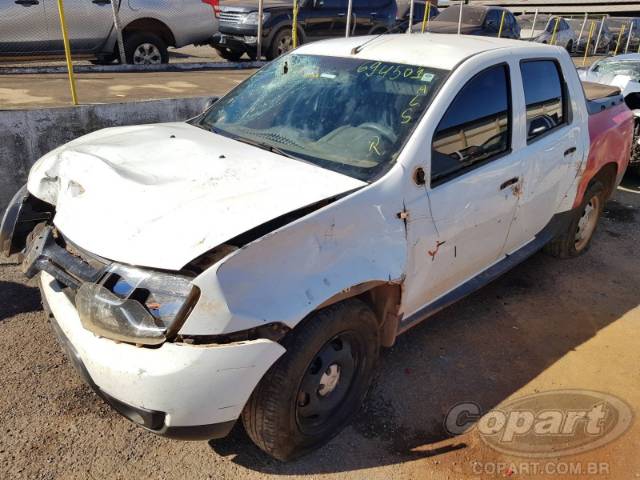 2018 RENAULT DUSTER OROCH 