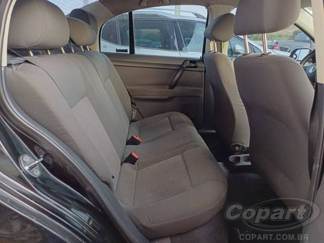 2005 VOLKSWAGEN POLO SEDAN 