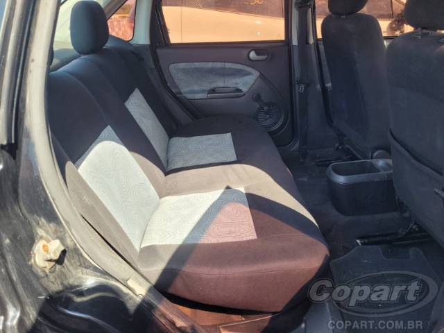 2009 FORD FIESTA SEDAN 