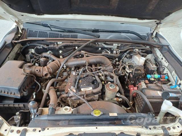 2017 TOYOTA HILUX CD 