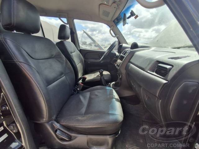 2015 MITSUBISHI PAJERO TR4 