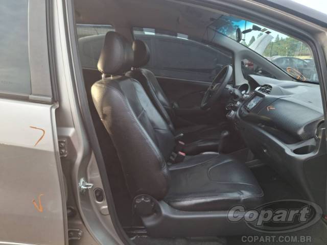 2010 HONDA FIT 