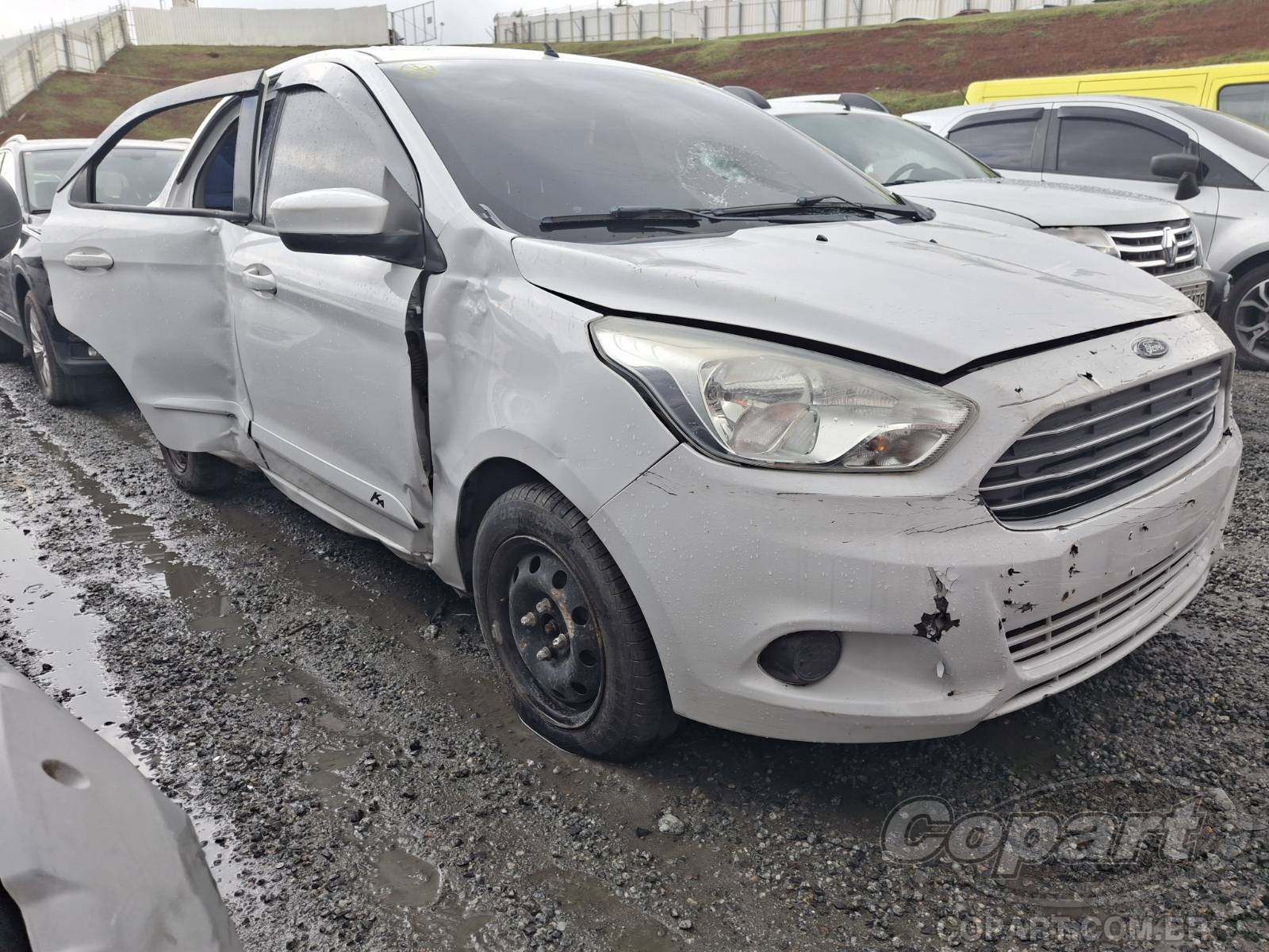 Veículo Ford Ka Ford Ka Sedan SE 1.0 12V TiVCT 2015 Médio Dano 2015 em leilão