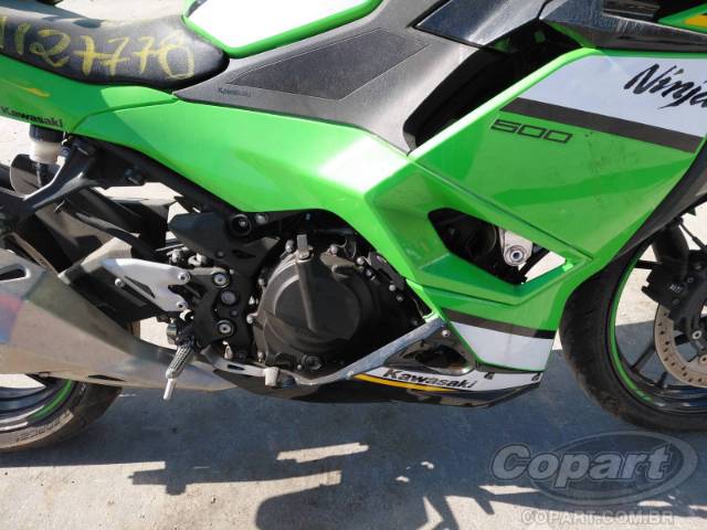 2025 KAWASAKI NINJA 500 