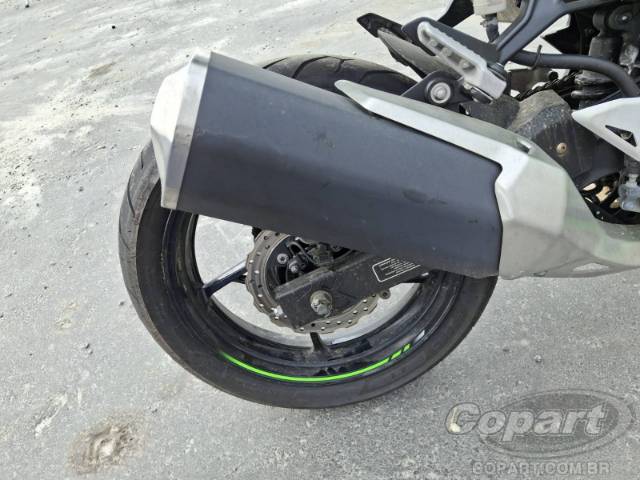 2024 KAWASAKI NINJA 400 