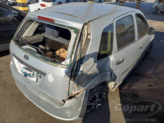 2004 FORD FIESTA 