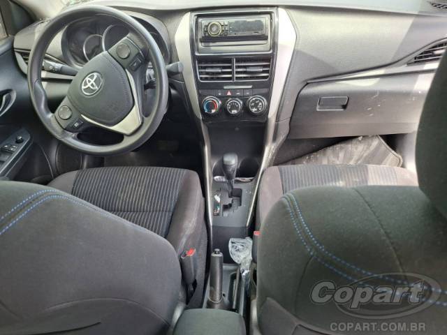 2022 TOYOTA YARIS SEDA 