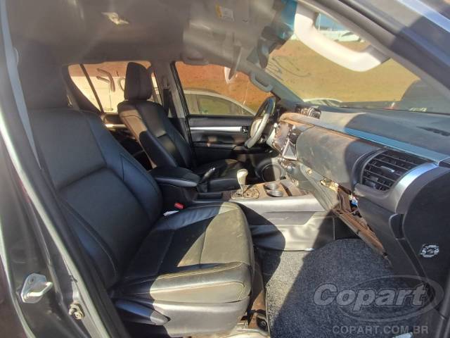 2021 TOYOTA HILUX CD 