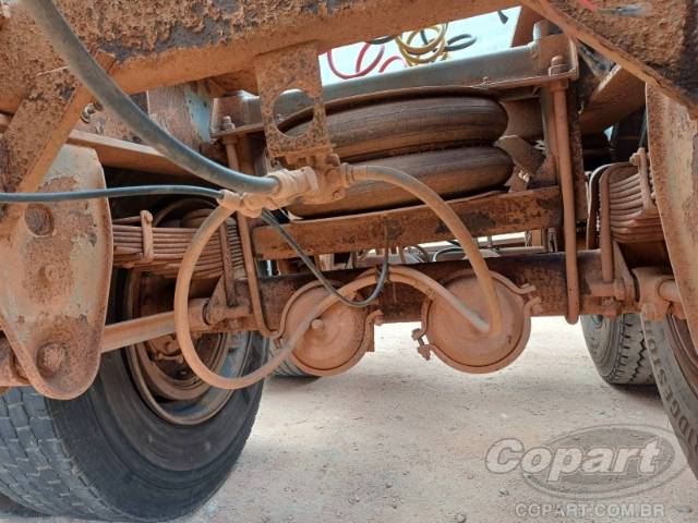 2001 RANDON SEMI-REBOQUE 