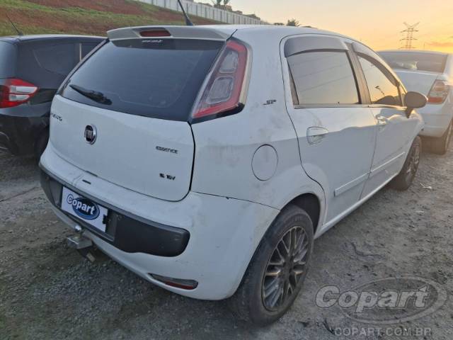 2014 FIAT PUNTO 