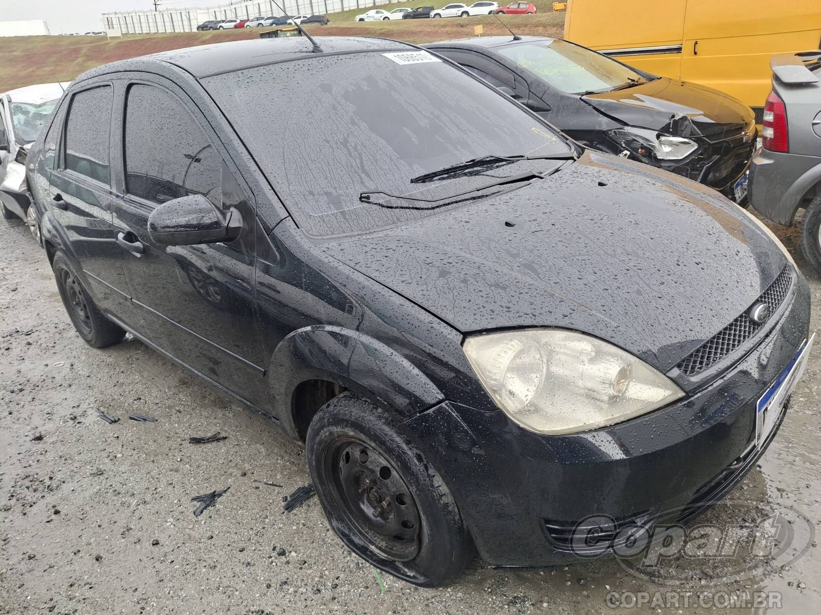 Veículo Ford Fiesta Ford Fiesta Sedan Flex 1.6 2005 Colisão Traseira 2005 em leilão