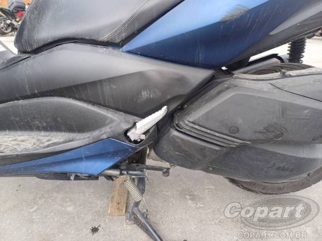 2021 YAMAHA XMAX 
