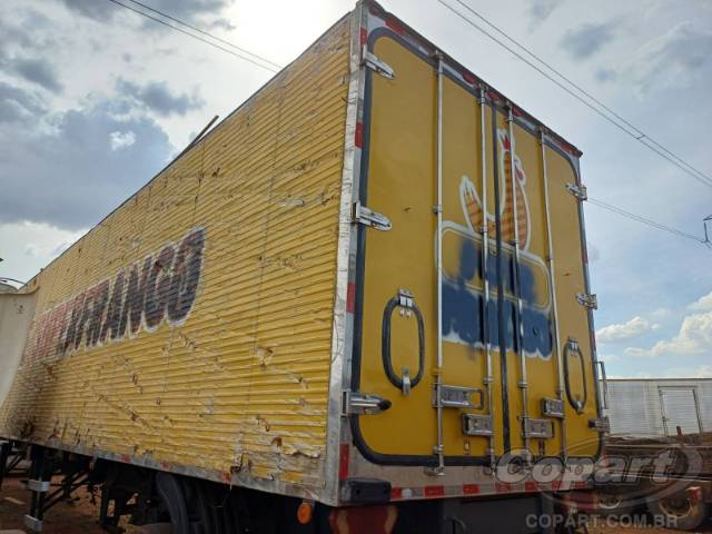 2015 GUERRA REBOQUE 