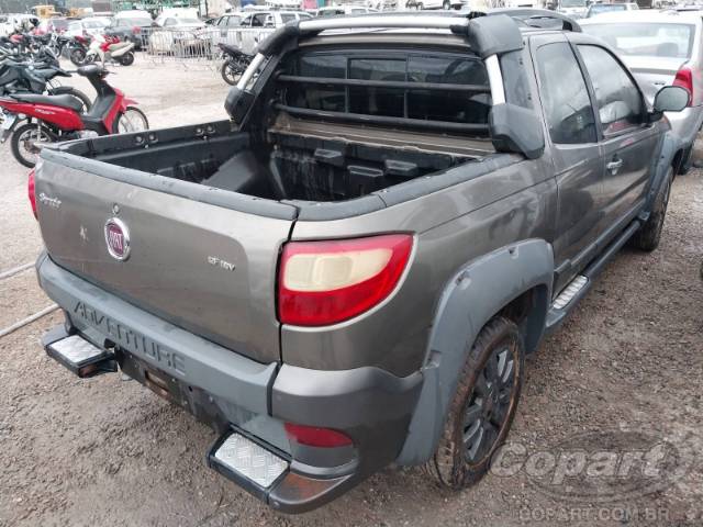 2015 FIAT STRADA CD 
