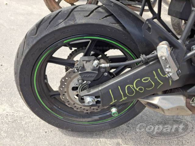 2025 KAWASAKI VERSYS 