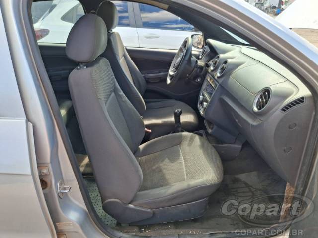 2011 VOLKSWAGEN GOL 