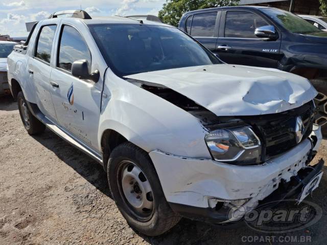 2022 RENAULT DUSTER OROCH 