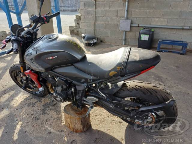 2023 TRIUMPH TRIDENT 