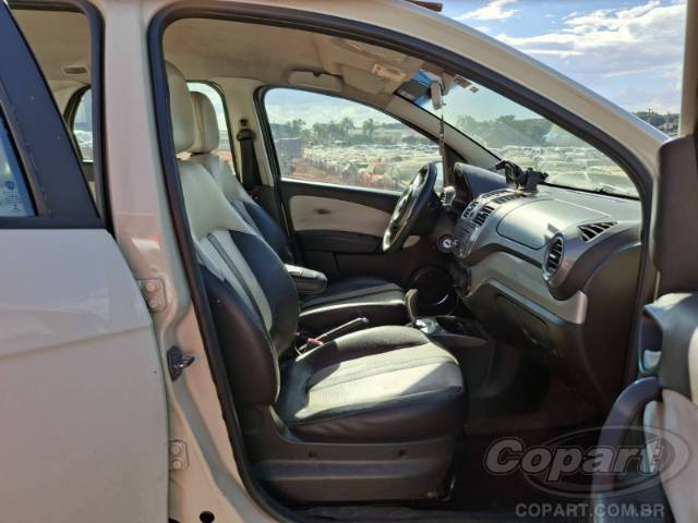2014 FIAT GRAND SIENA 