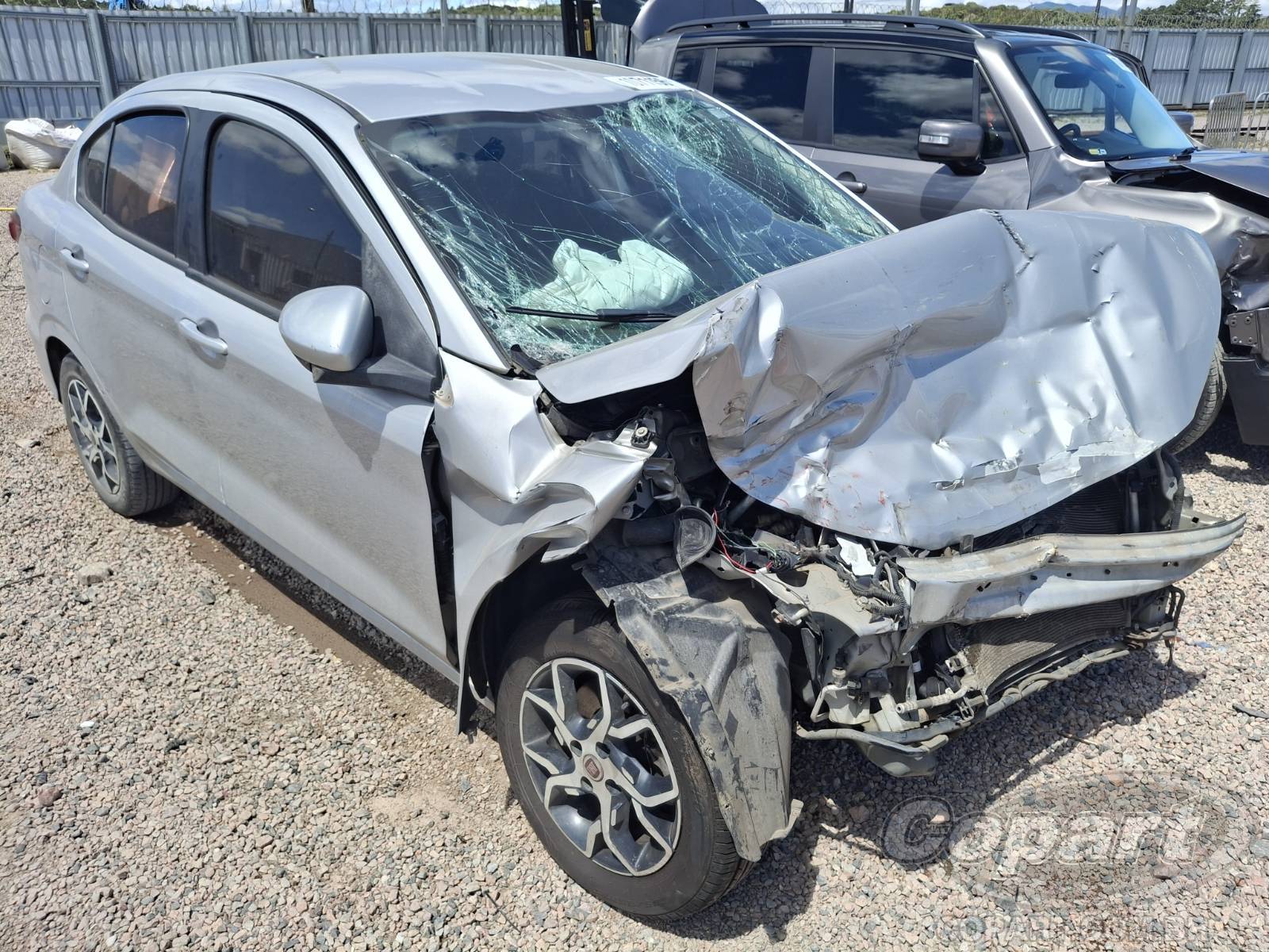 Veículo Fiat Cronos 2020 FIAT CRONOS 1.8 16V E.TORQ 2020 em leilão