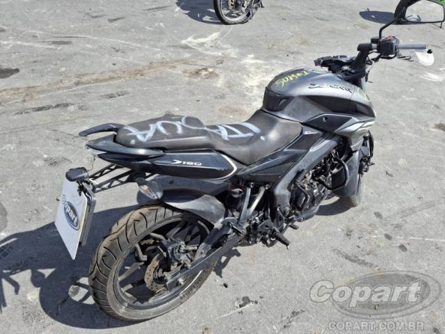 2024 BAJAJ DOMINAR 