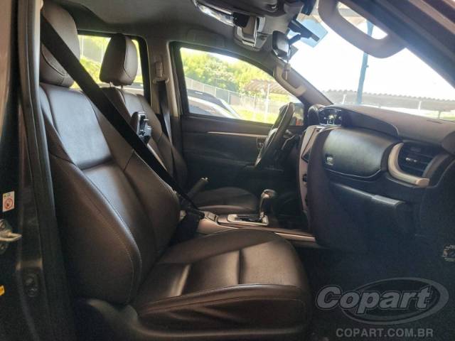 2018 TOYOTA HILUX SW4 