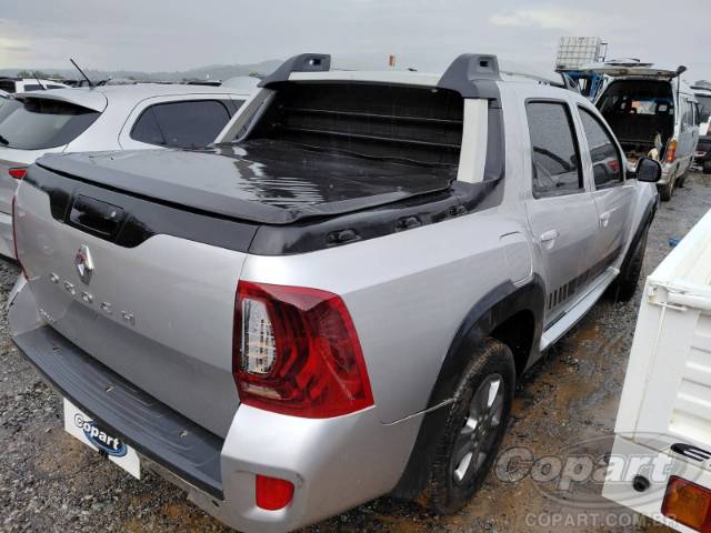 2017 RENAULT DUSTER OROCH 
