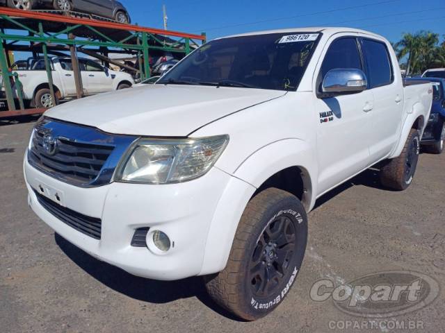 2015 TOYOTA HILUX CD 
