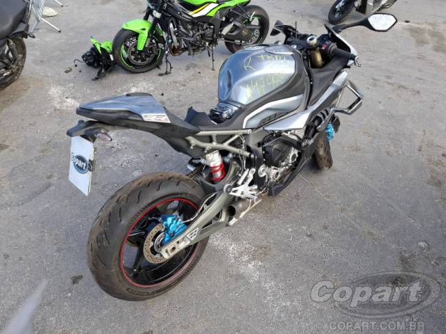 2026 BMW S 1000 
