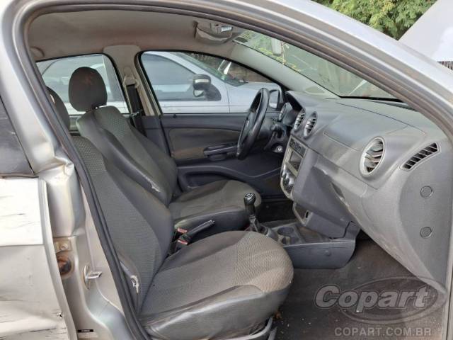 2013 VOLKSWAGEN VOYAGE 