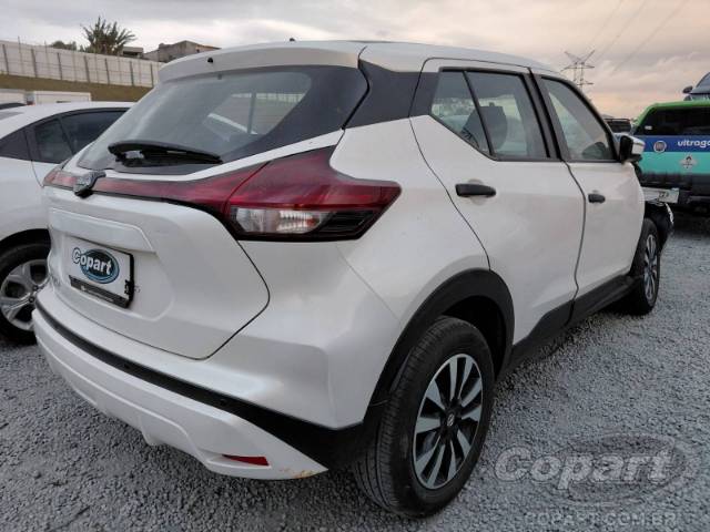 2024 NISSAN KICKS 