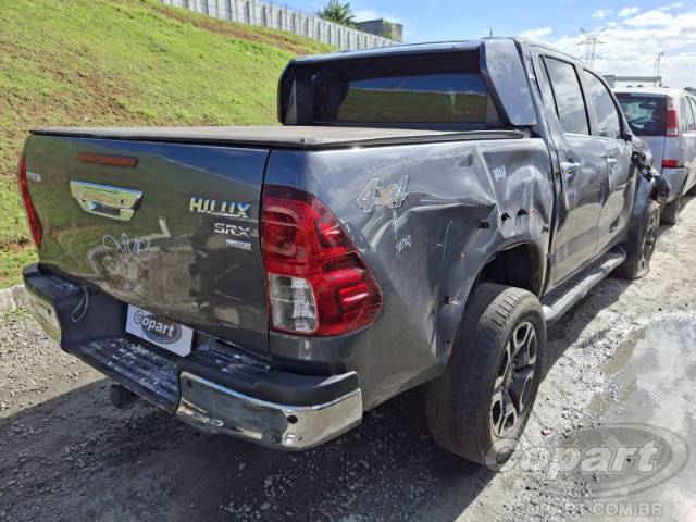 2024 TOYOTA HILUX CD 