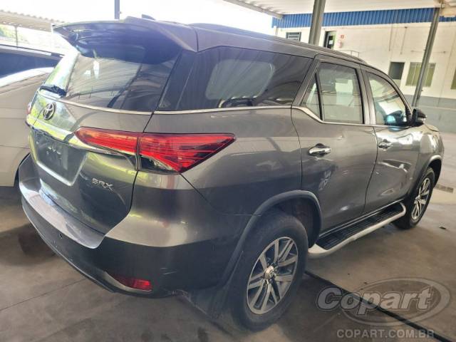 2018 TOYOTA HILUX SW4 