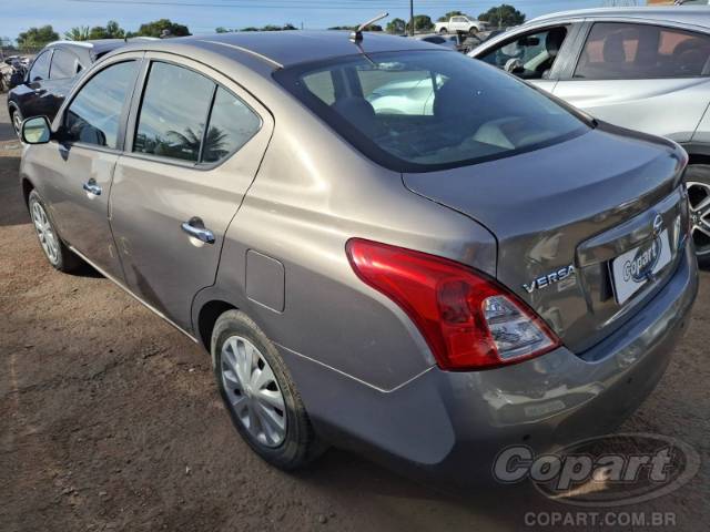 2014 NISSAN VERSA 