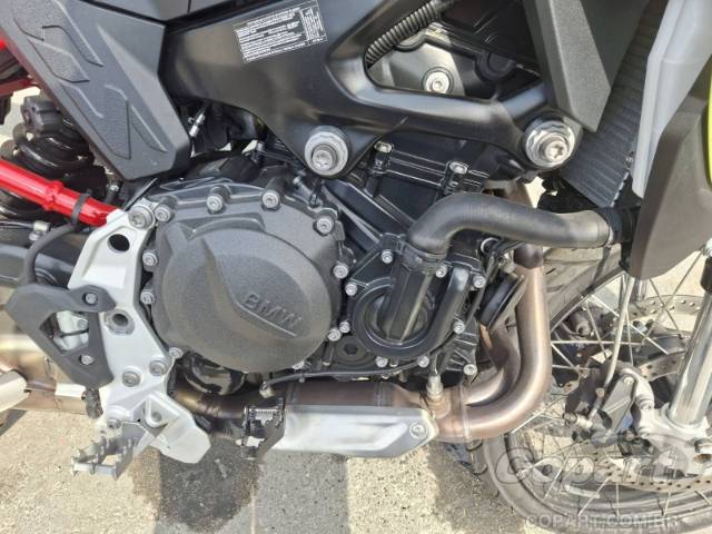 2025 BMW F 900 
