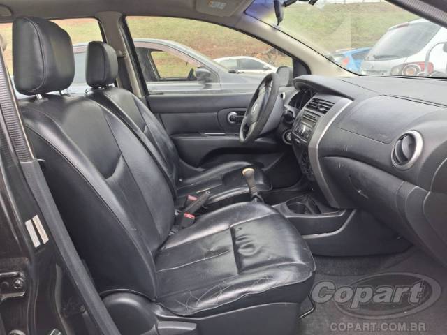2012 NISSAN LIVINA 