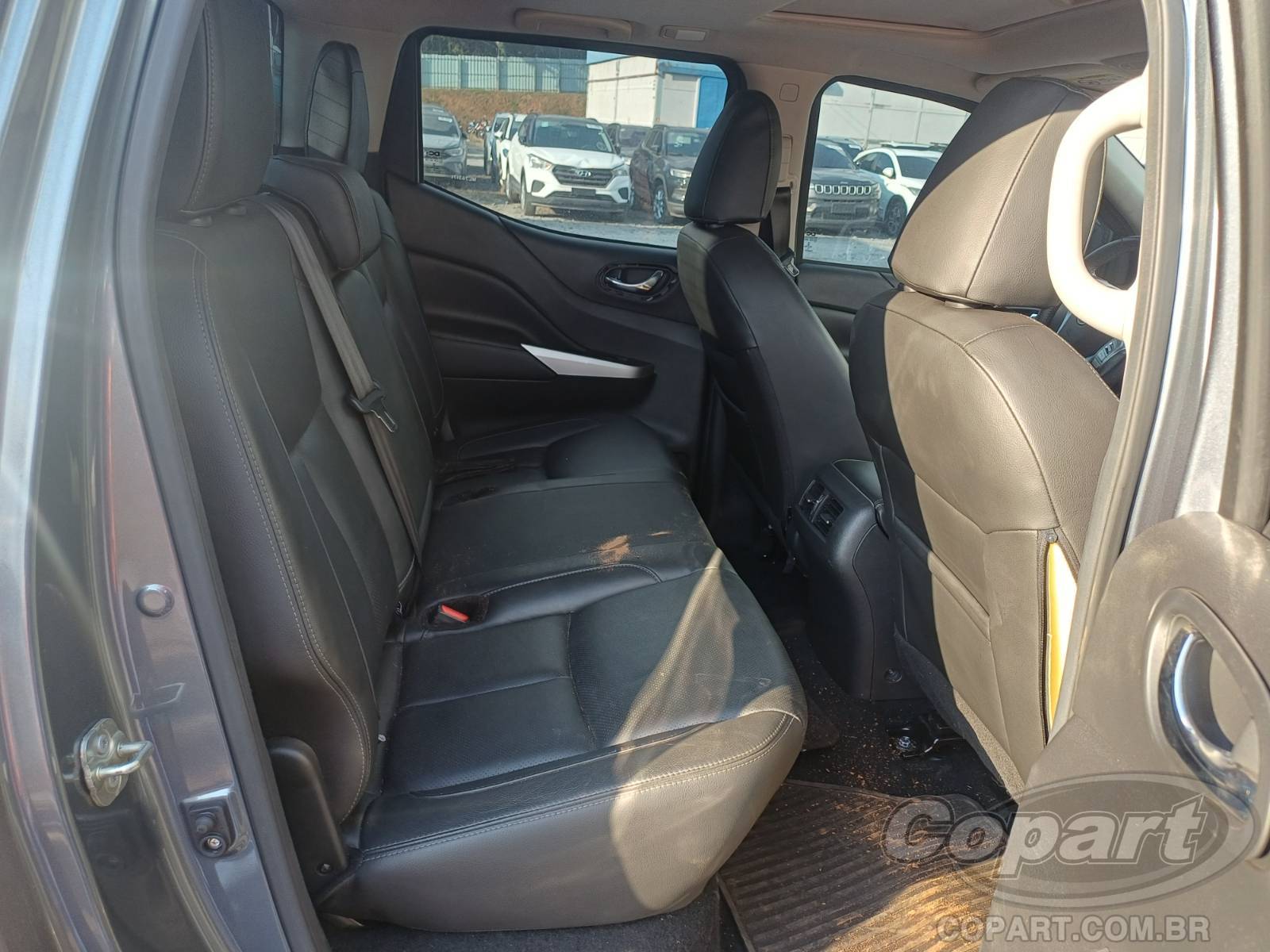 Foto 6 de 10: 2021 NISSAN FRONTIER CD