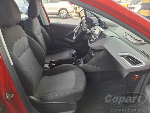 2017 PEUGEOT 208 