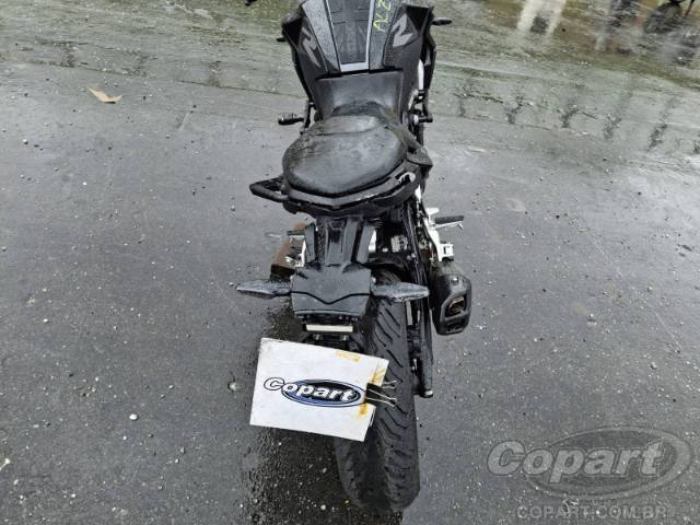 2025 BMW F 900 