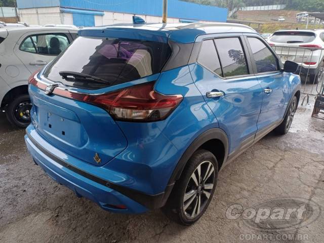 2022 NISSAN KICKS 