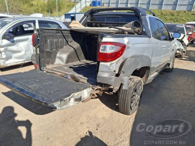 2014 FIAT STRADA CD 