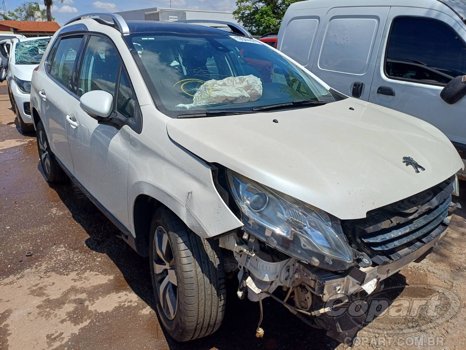 Veículo Peugeot 2008 PEUGEOT 2008 Griffe 1.6 16V VVT 2015 2016 em leilão